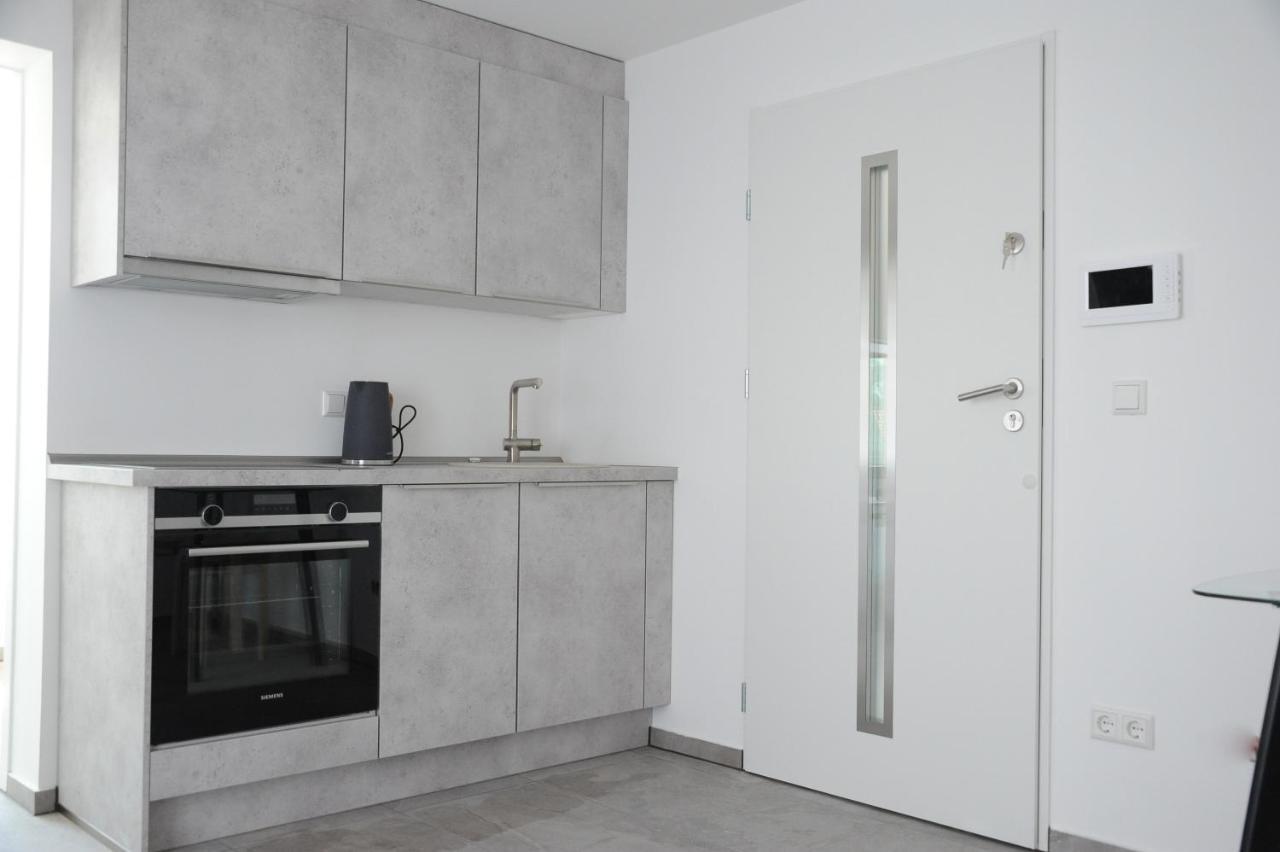 Kleine Studio-Wohnung, Kontaktloser Check-In Meckenbeuren Exteriér fotografie